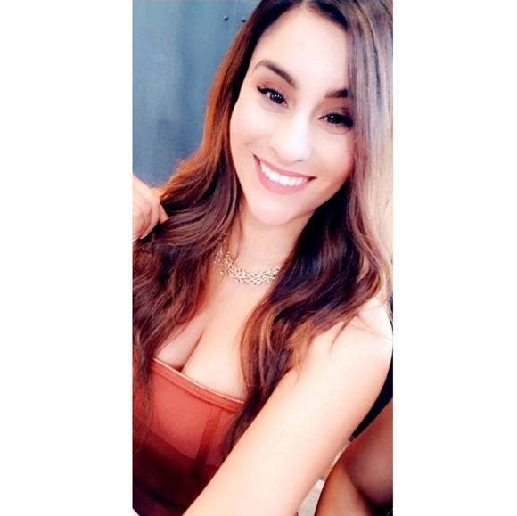 Meet your Posher, Cathy - Picture 1 of 1